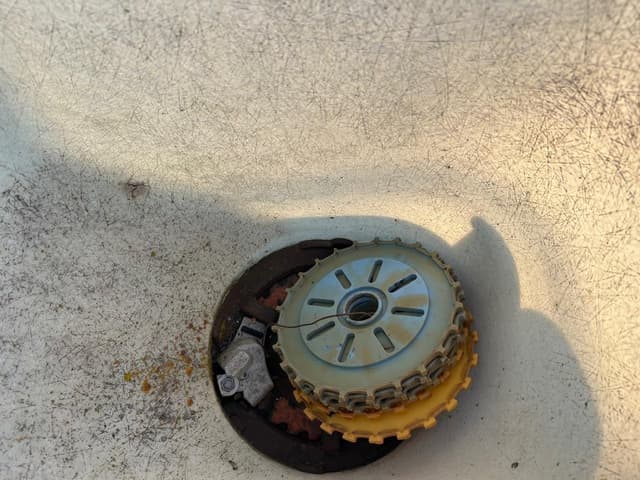 Image of International Harvester 295 equipment image 4