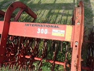 International Harvester 300 Equipment Image0