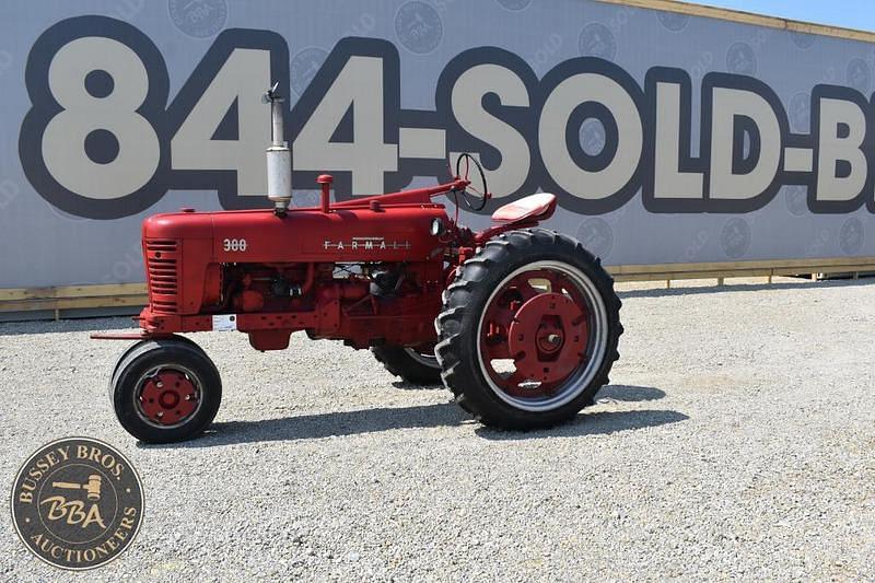 Image of International Harvester 300 Primary image