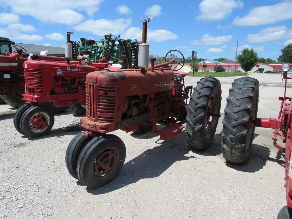 Image of Farmall 300 Primary image