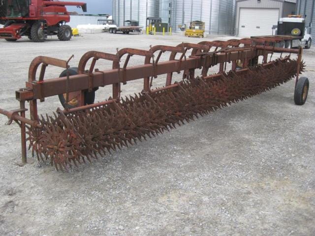 Main image International Harvester 300