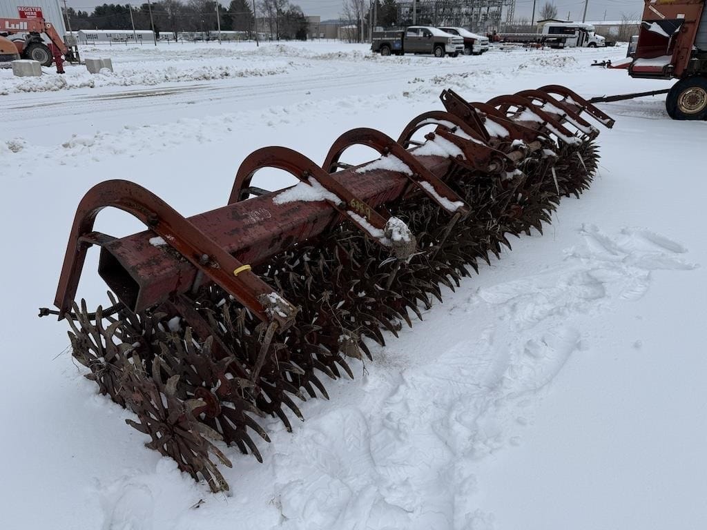 International Harvester 300 Equipment Image0