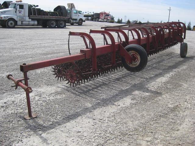 Image of International Harvester 300 Primary image