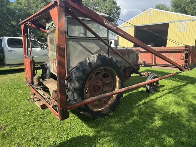 Image of International Harvester 300 equipment image 4