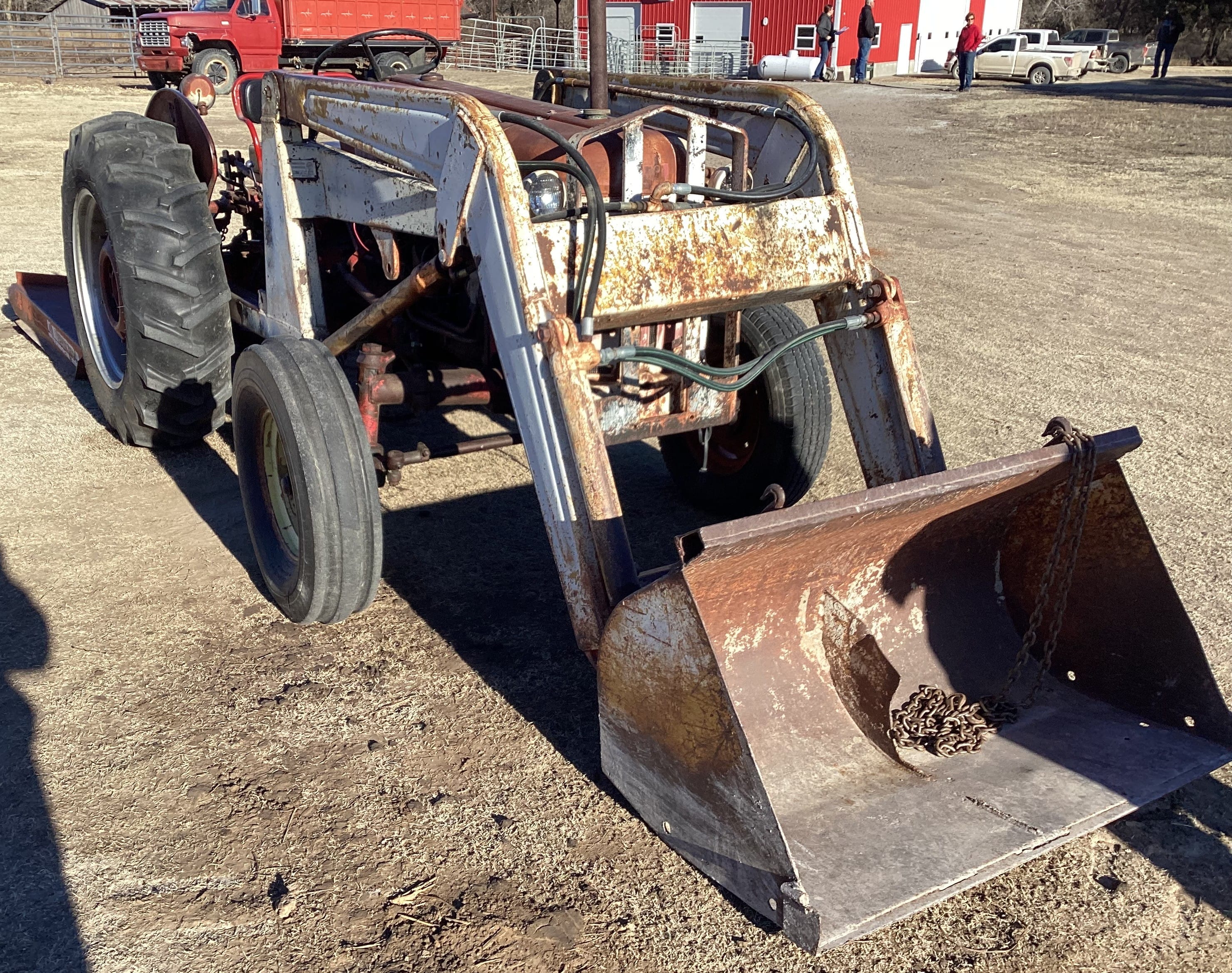 International Harvester 300 Equipment Image0