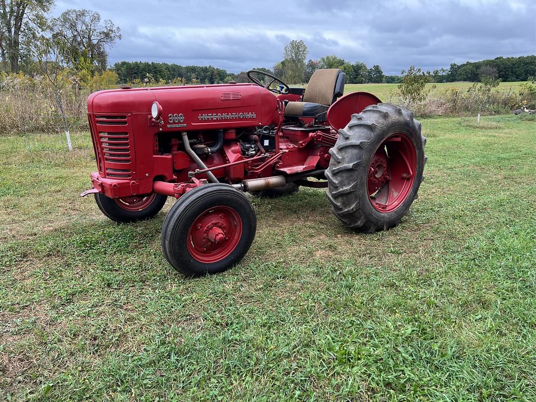 Image of International Harvester 300 Primary image