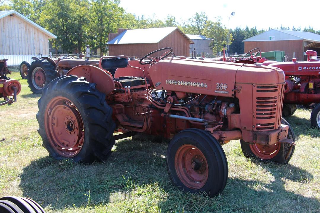 Image of International Harvester 300 Primary image