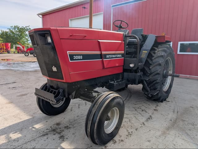 Image of International Harvester 3088 equipment image 3
