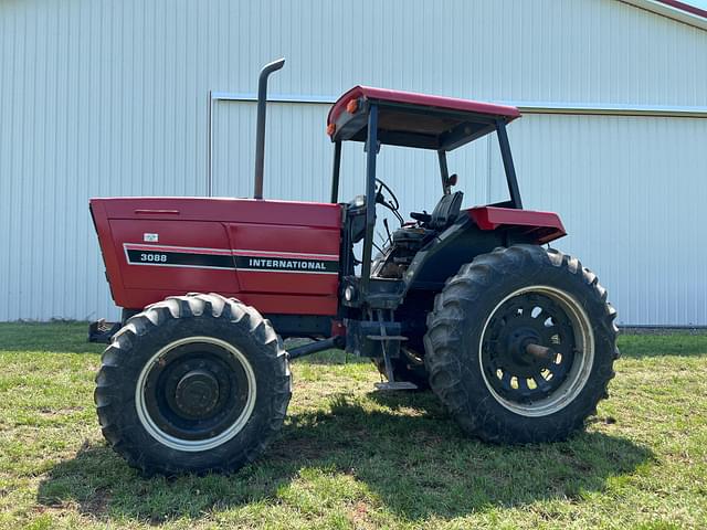 Image of International Harvester 3088 equipment image 1