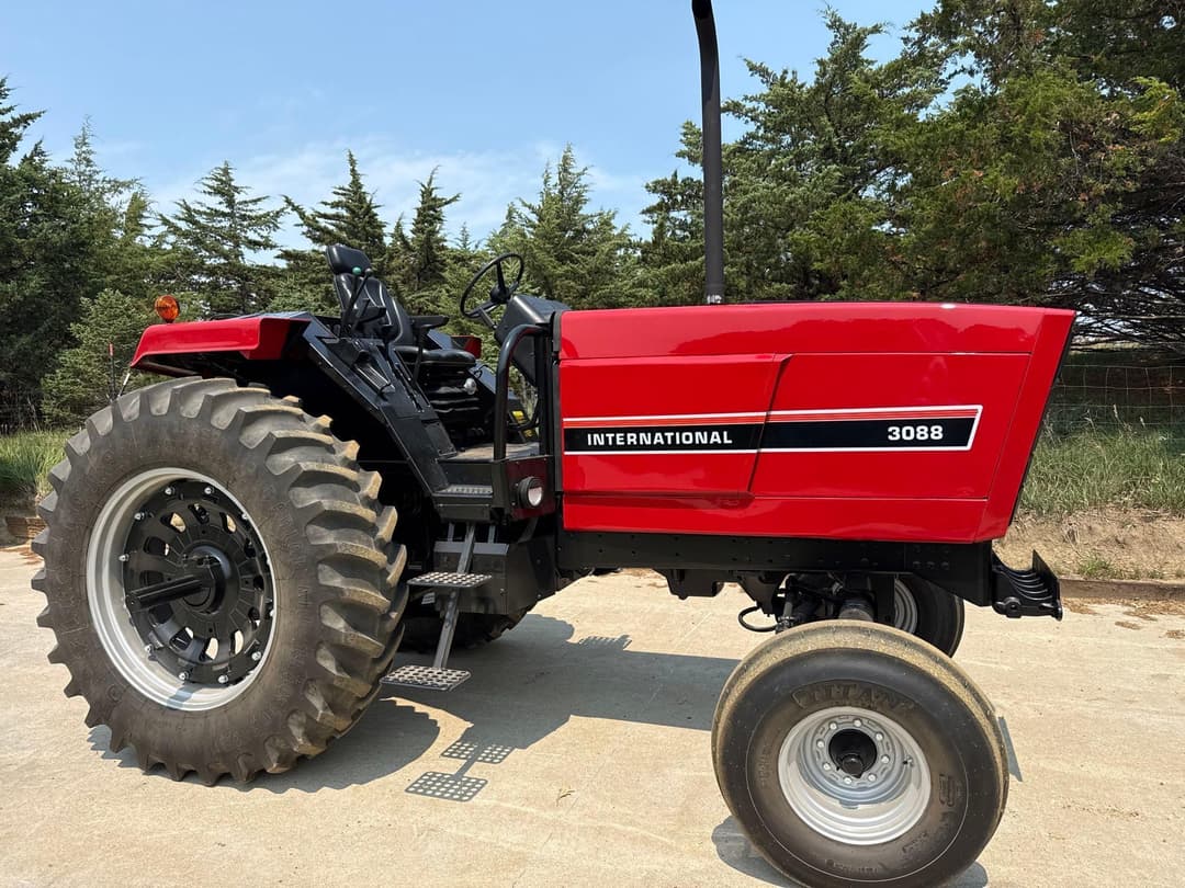 Image of International Harvester 3088 Primary image