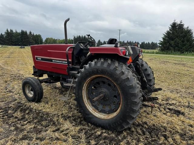 Image of International Harvester 3088 equipment image 2