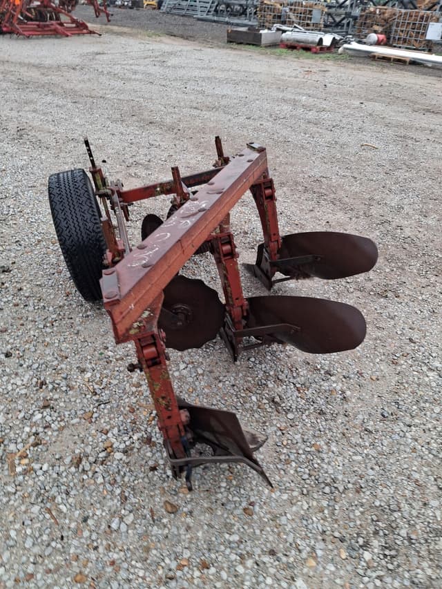 Image of International Harvester 309A equipment image 1