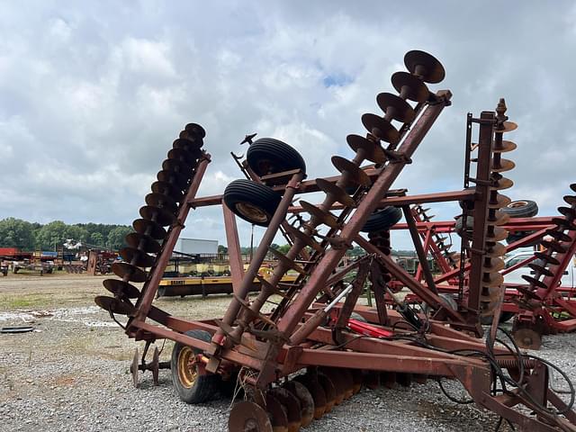 Image of International Undetermined equipment image 4