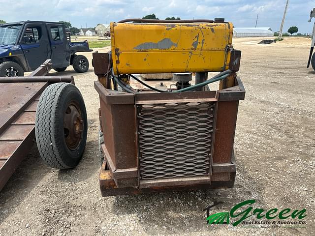 Image of International Harvester 3200 equipment image 3