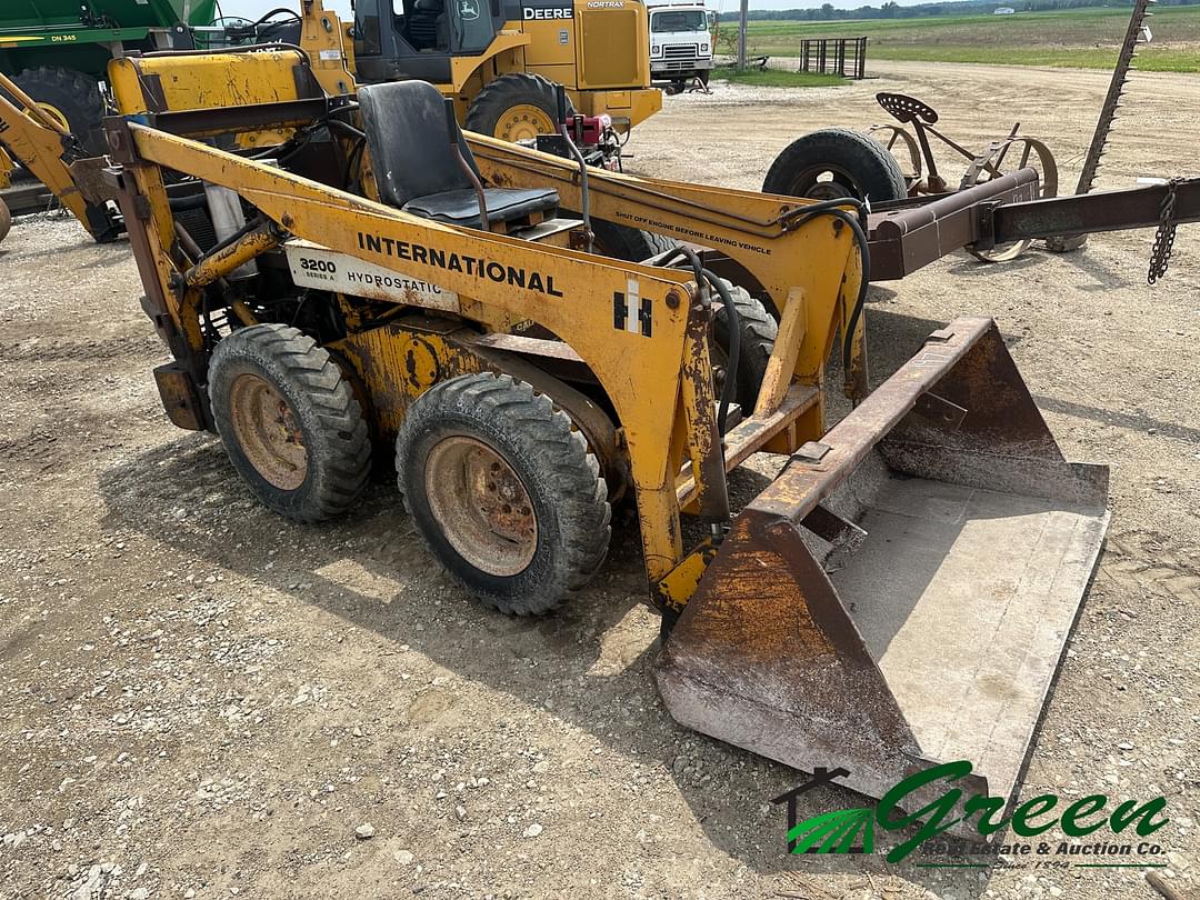 Image of International Harvester 3200 Primary image