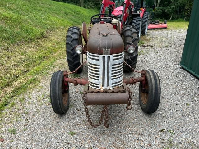 Image of International Harvester 330 equipment image 1