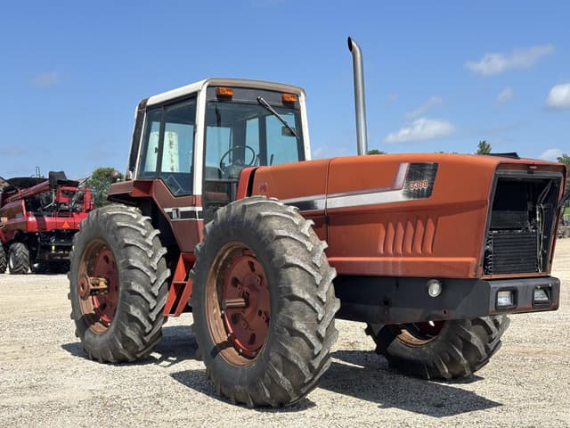 Image of International Harvester 3388 equipment image 3