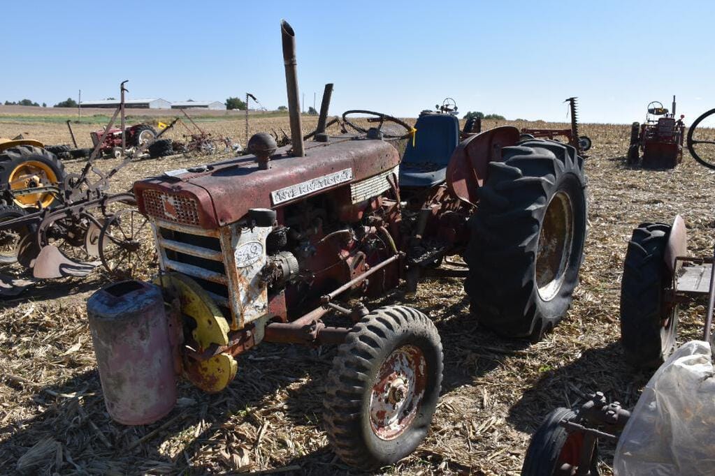 Main image International Harvester 340