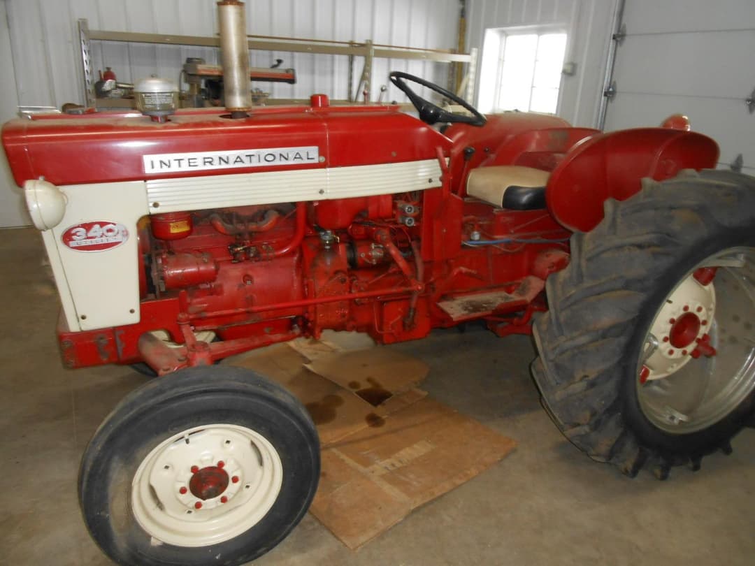 Image of International Harvester 340 Image 0