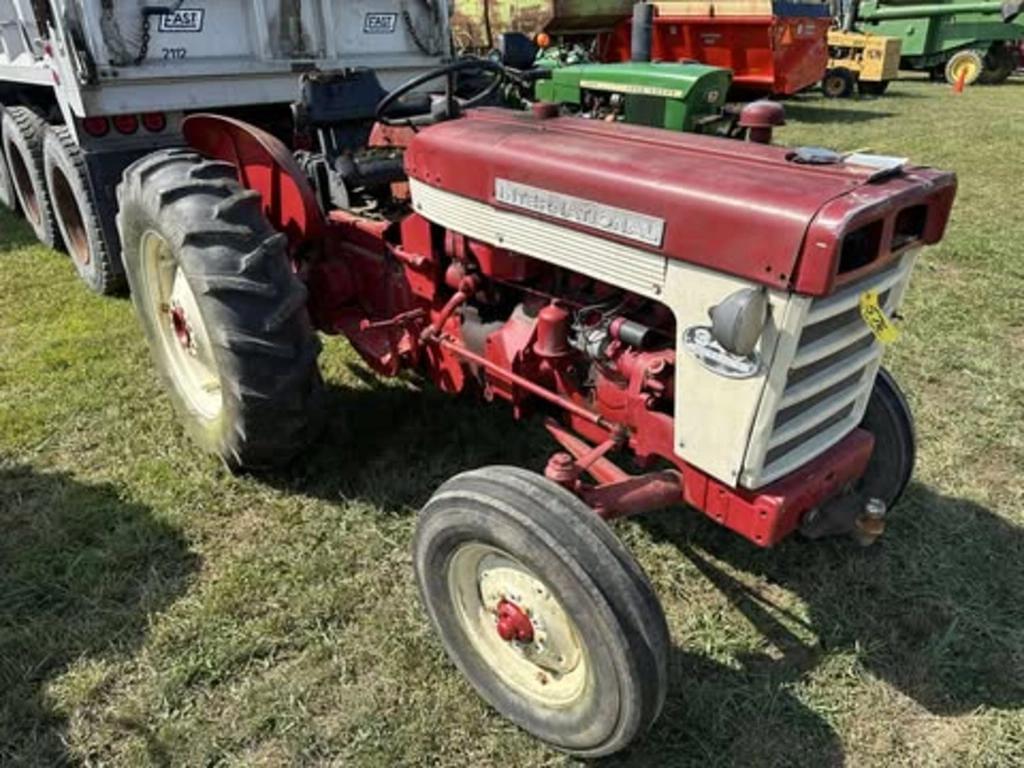 Image of International Harvester 340 Primary image