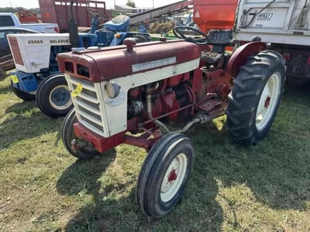 Image of International Harvester 340 equipment image 1
