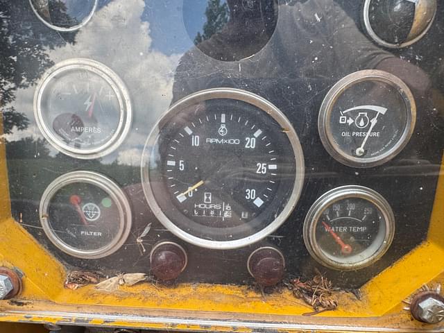 Image of International Harvester 3400A equipment image 4