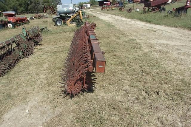 Image of International Harvester 3421 equipment image 4