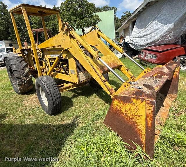 Image of International Harvester 3444 equipment image 2