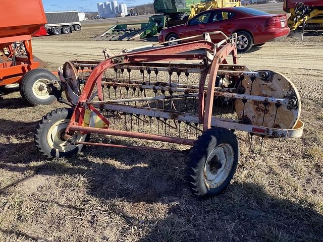 Image of International Harvester 35 equipment image 4