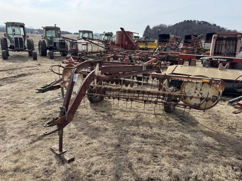 Image of International Harvester 35 Primary image