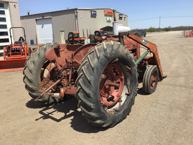 Image of International Harvester 350 equipment image 4