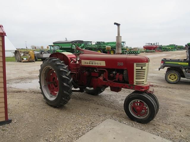 Image of Farmall 350 equipment image 2