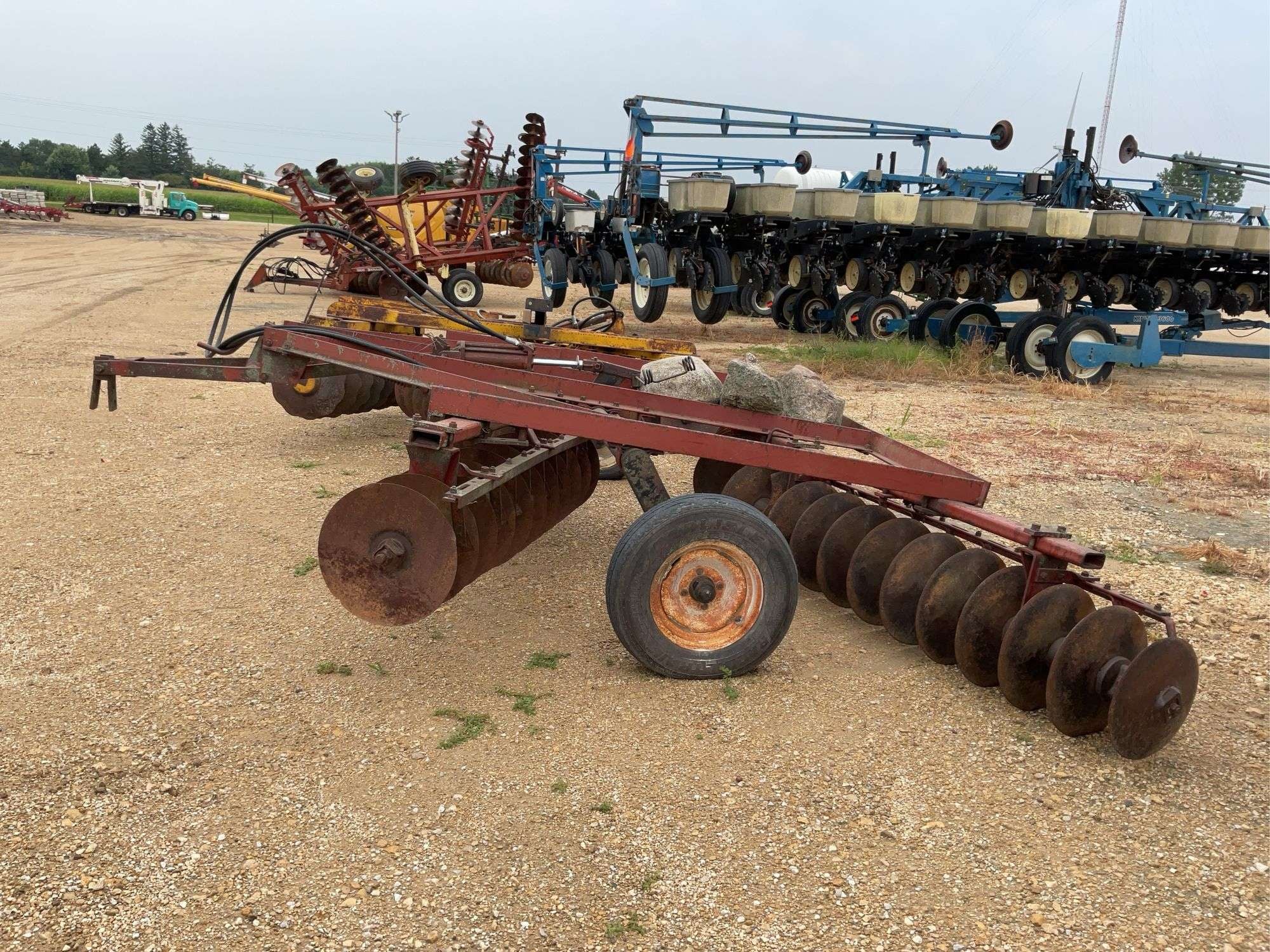 International Harvester 350 Equipment Image0