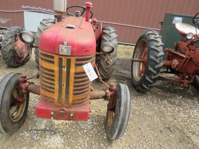 Image of International Harvester 350 equipment image 3