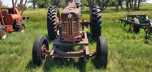 Image of Farmall 350 equipment image 1