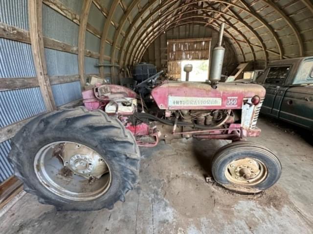 Image of International Harvester 350 equipment image 3