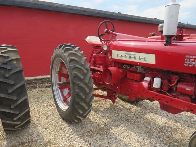 Image of Farmall 350 equipment image 4