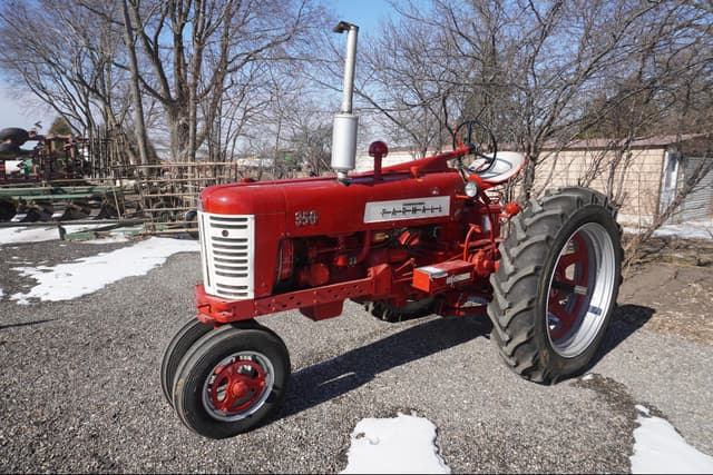 Image of International Harvester 350 equipment image 2