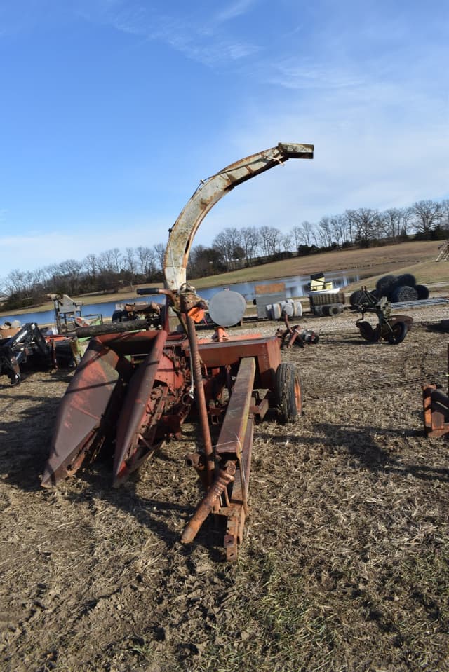 Image of International Harvester 350 equipment image 1