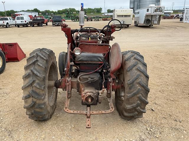 Image of International Harvester 350 equipment image 2