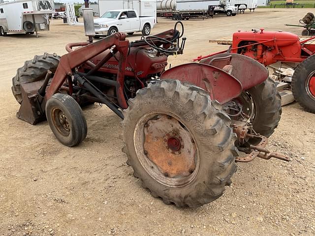 Image of International Harvester 350 equipment image 3