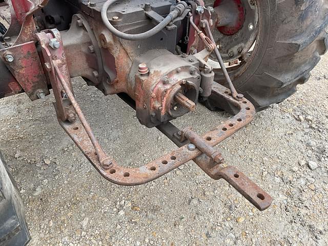 Image of International Harvester 350 equipment image 4