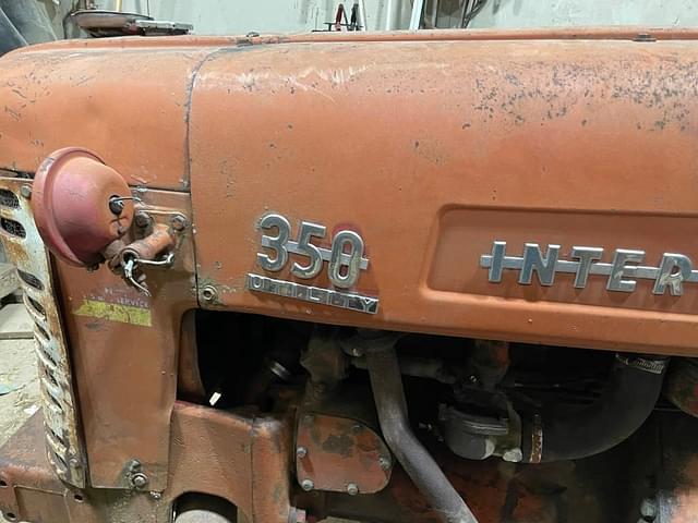 Image of International Harvester 350 equipment image 1