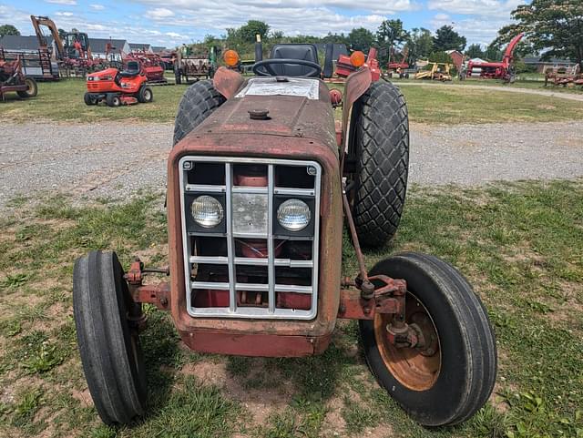 Image of International Harvester 354 equipment image 1