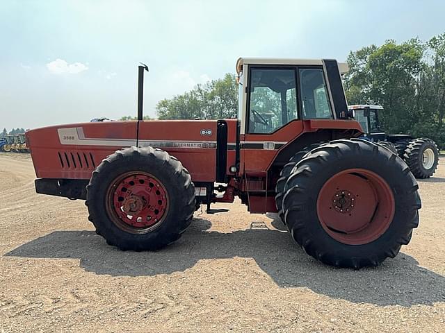Image of International Harvester 3588 equipment image 1