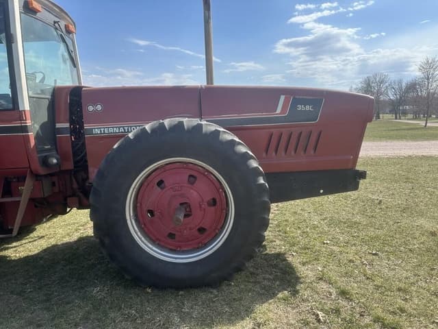 Image of International Harvester 3588 equipment image 4