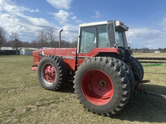 Image of International Harvester 3588 equipment image 1