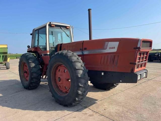 Image of International Harvester 3588 equipment image 2