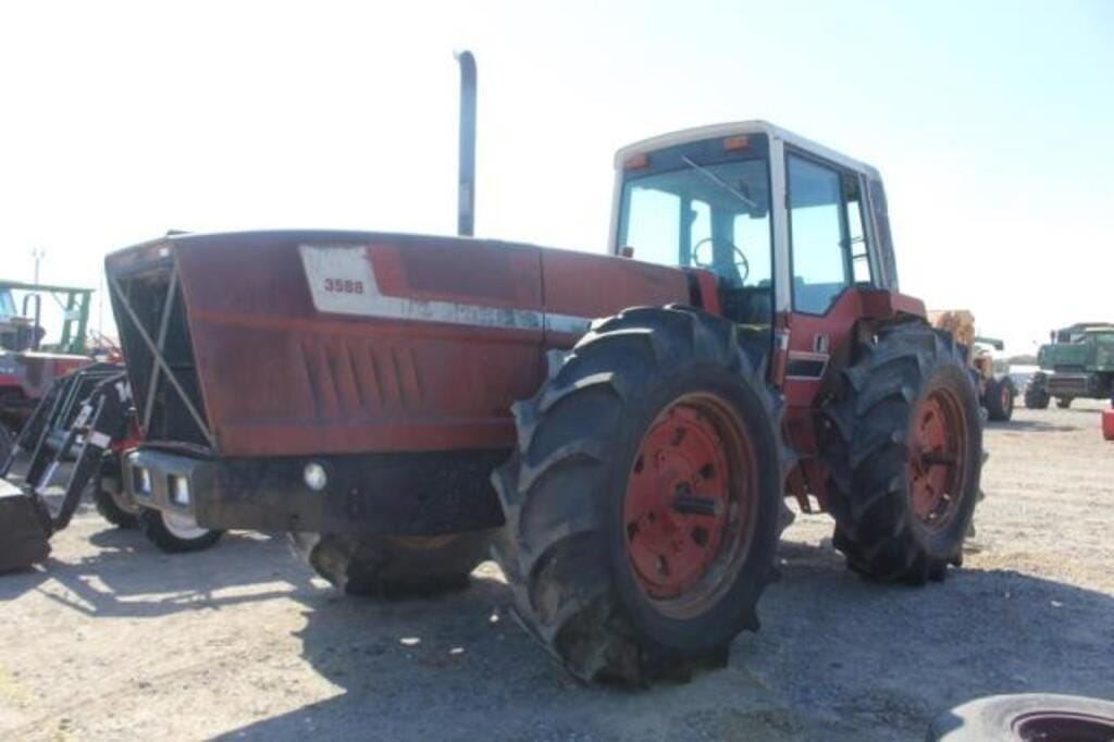 Main image International Harvester 3588