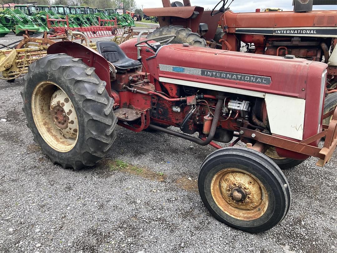 Image of International Harvester 364 Primary image